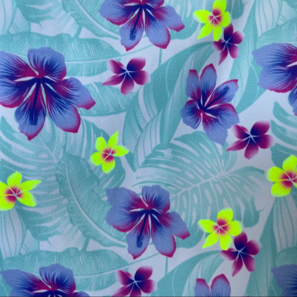 •Hurley• Girl’s Cropped Floral Tank Top - Size Large (12-13 Years) - Picture 3 of 7